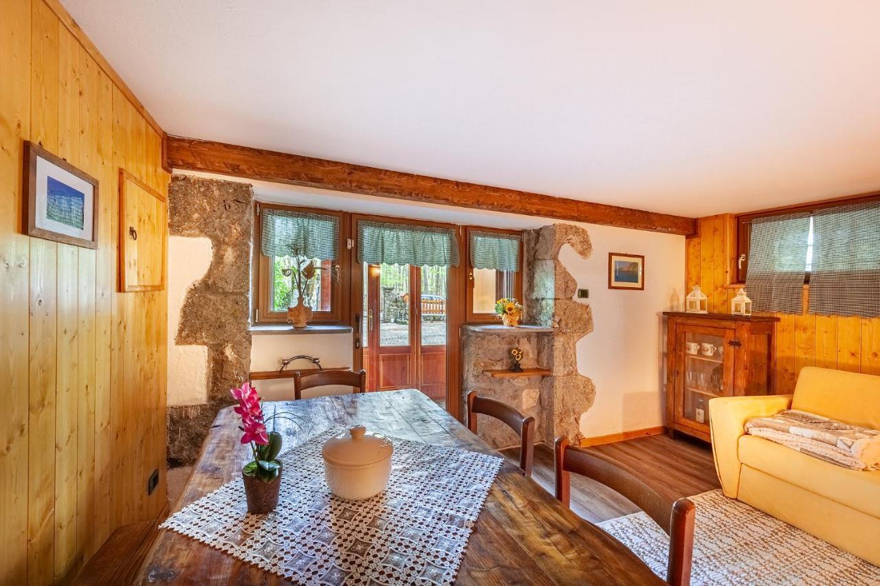 דירות אבדיאה סאן סלבטורה Chalet I Folletti מראה חיצוני תמונה