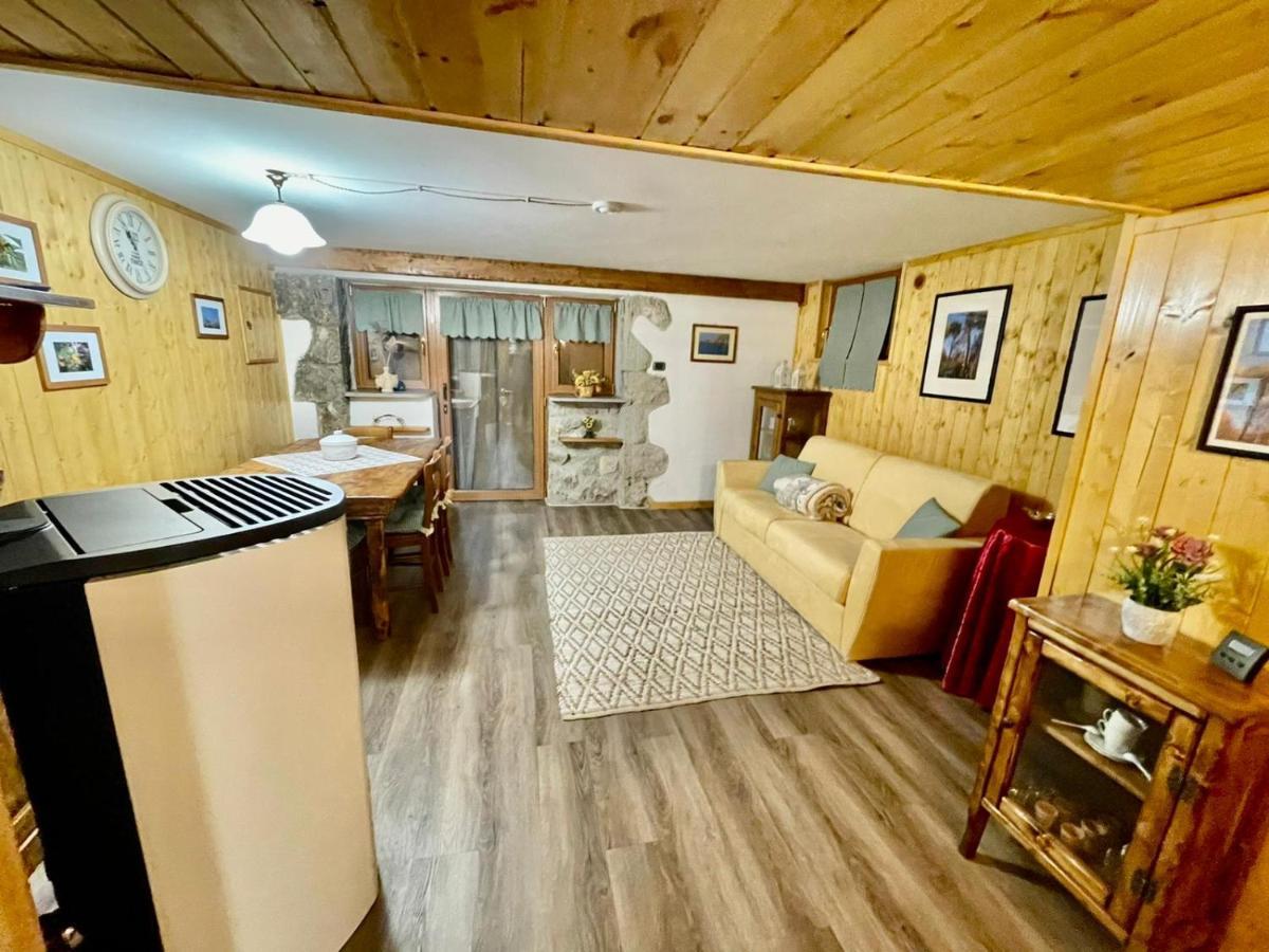 דירות אבדיאה סאן סלבטורה Chalet I Folletti מראה חיצוני תמונה